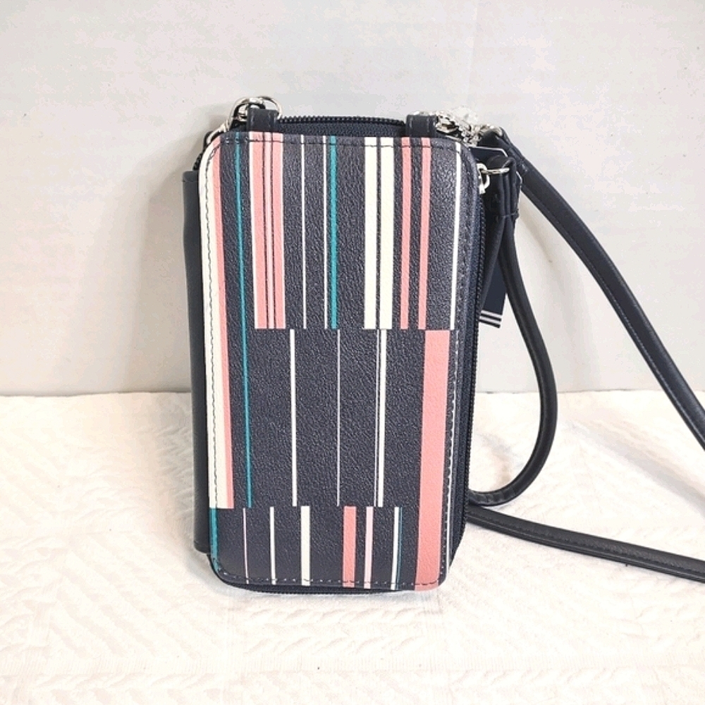 Nautica Wallet Crossbody/Wristlet NWT - Picture 4 of 9